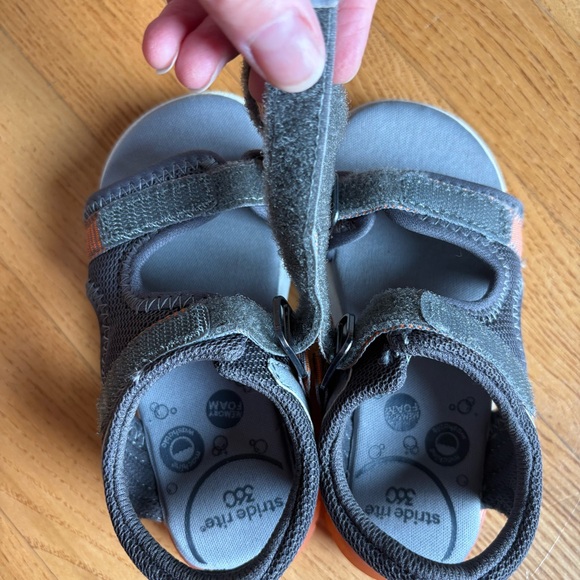 Stride Rite 360 Vinnie boys light-up sandals dark grey orange Toddler Size 8M - Picture 10 of 11